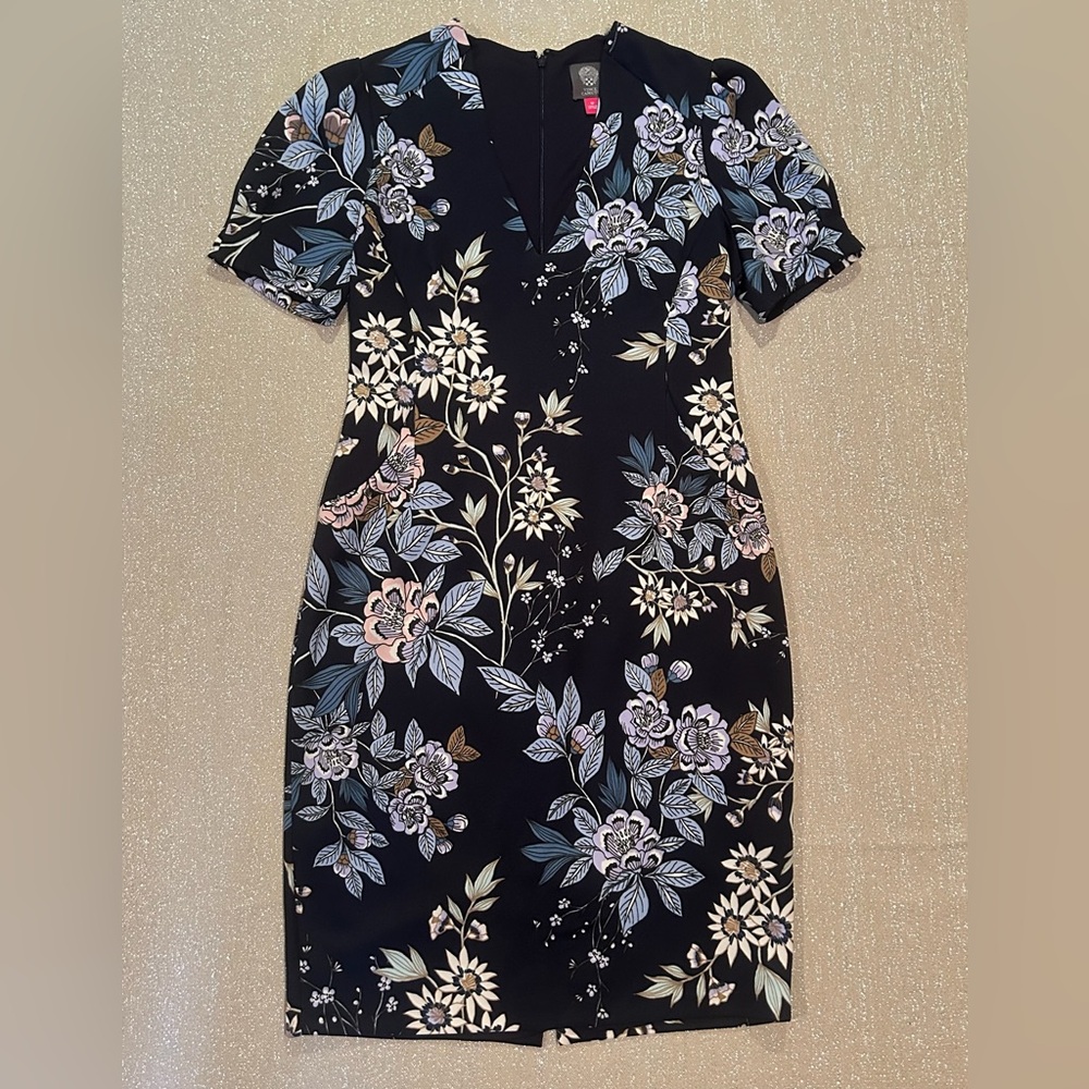 NWOT Vince Camuto elegant navy floral sheath dress, size 12
